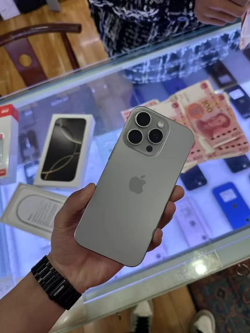 優(yōu)品科技二手電子產(chǎn)品批發(fā)中心.蘋果16pro 256g 國(guó)行